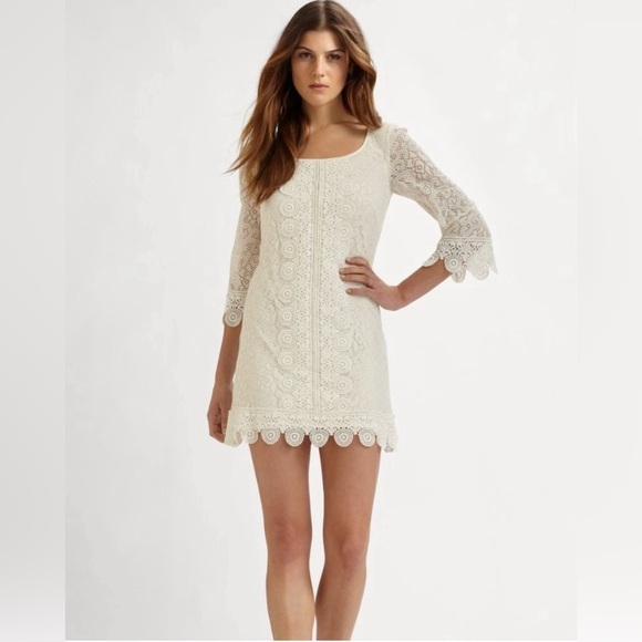 Laundry By Shelli Segal Dresses & Skirts - Laundry by Shelli Segal Lace Dress